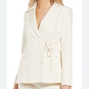 4th & Reckless Alma Side-Tie Blazer – Cream | Size US Small